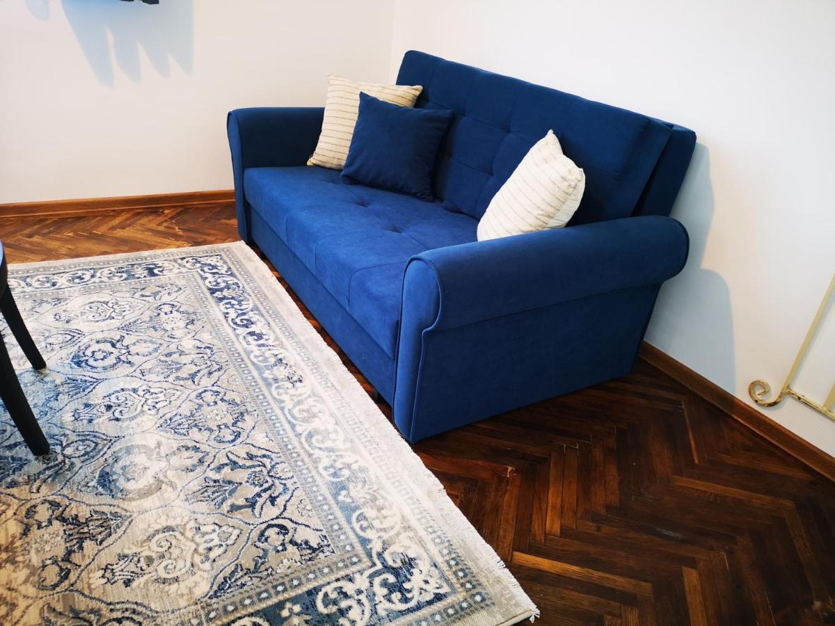 Weisz Apartment-City Center-Free Private Parking,Wifi,Ac Carei Esterno foto