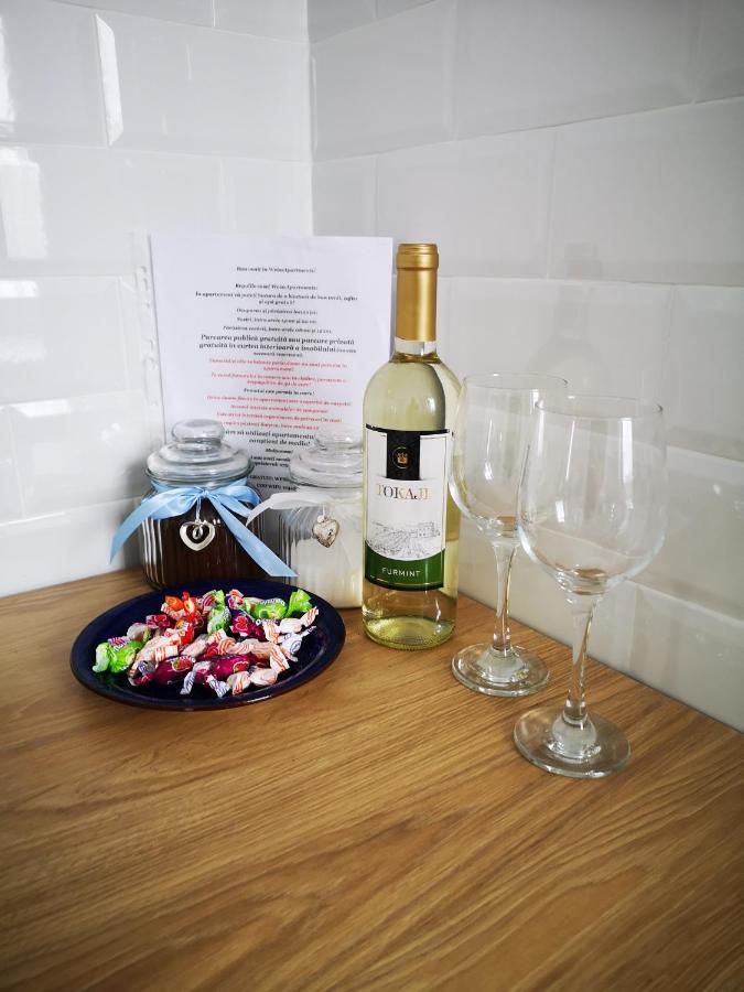 Weisz Apartment-City Center-Free Private Parking,Wifi,Ac Carei Esterno foto