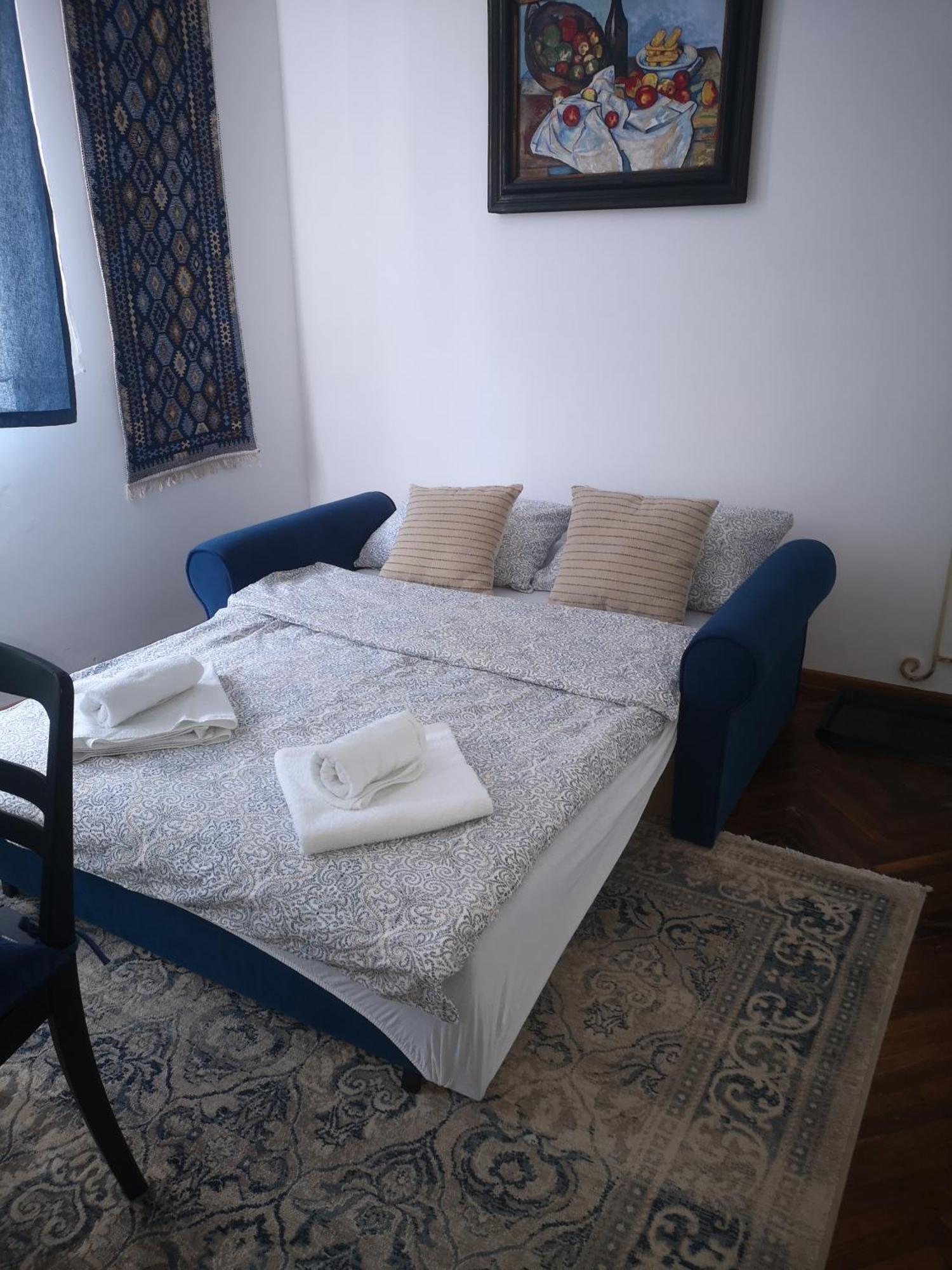 Weisz Apartment-City Center-Free Private Parking,Wifi,Ac Carei Esterno foto